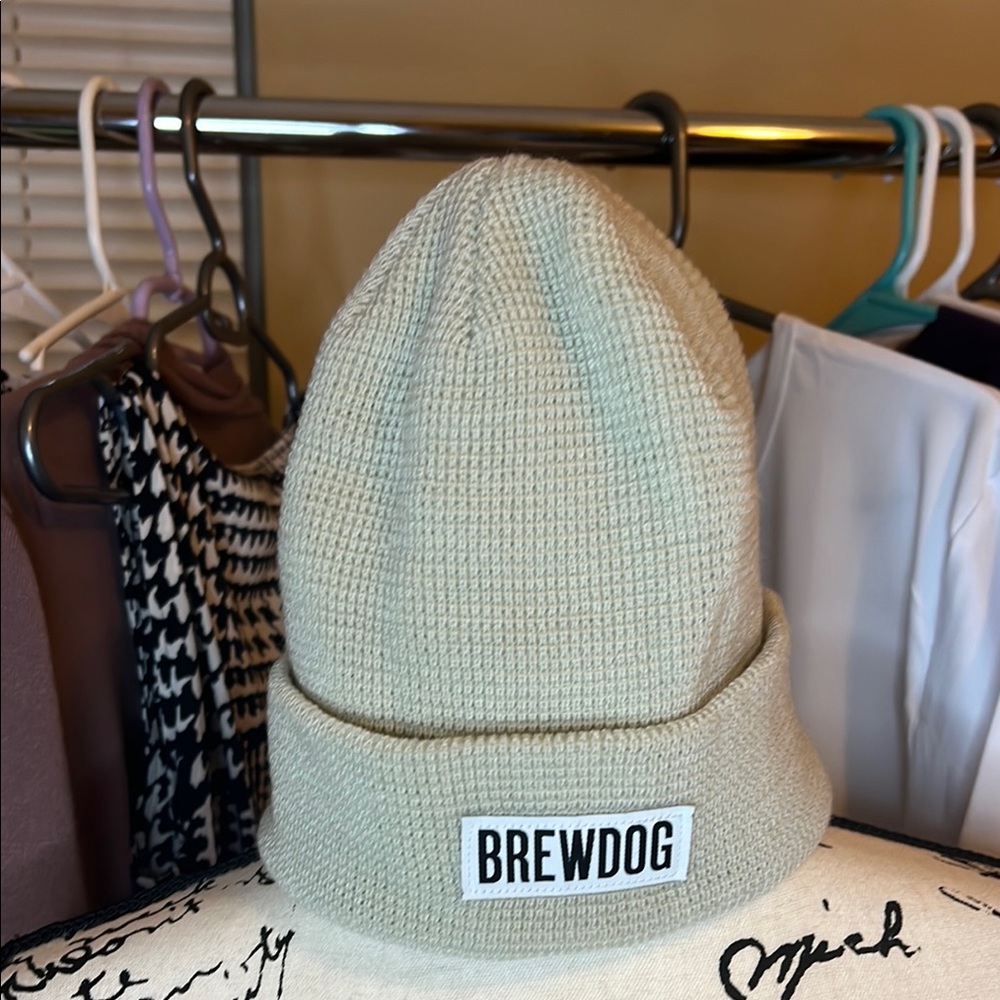 NWOT Beige Knit Beanie- Brew Dog Brand - Picture 2 of 4